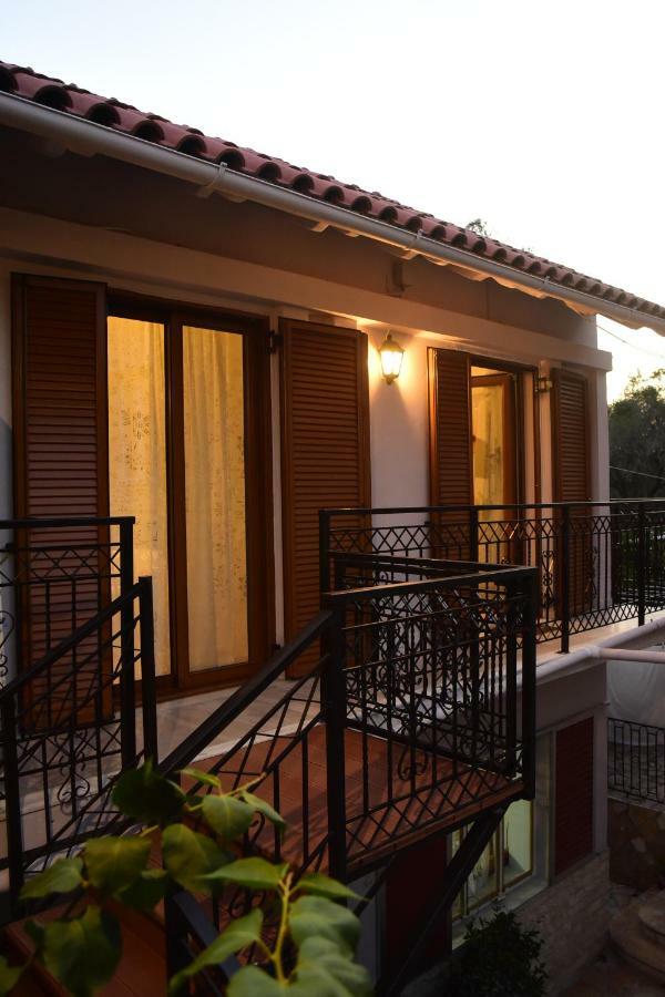 Ferienwohnung Nikoletta 5 Vlachopoulátika Exterior foto